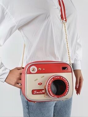 Red & Cream Decorative Camera Bag